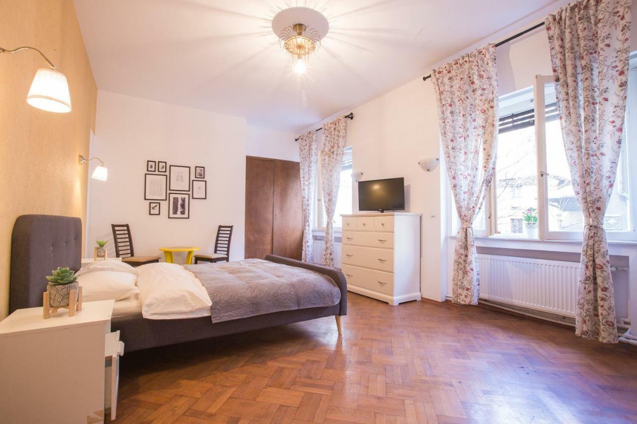 Color Apartments Nicolae Tonitza St Bükreş Dış mekan fotoğraf