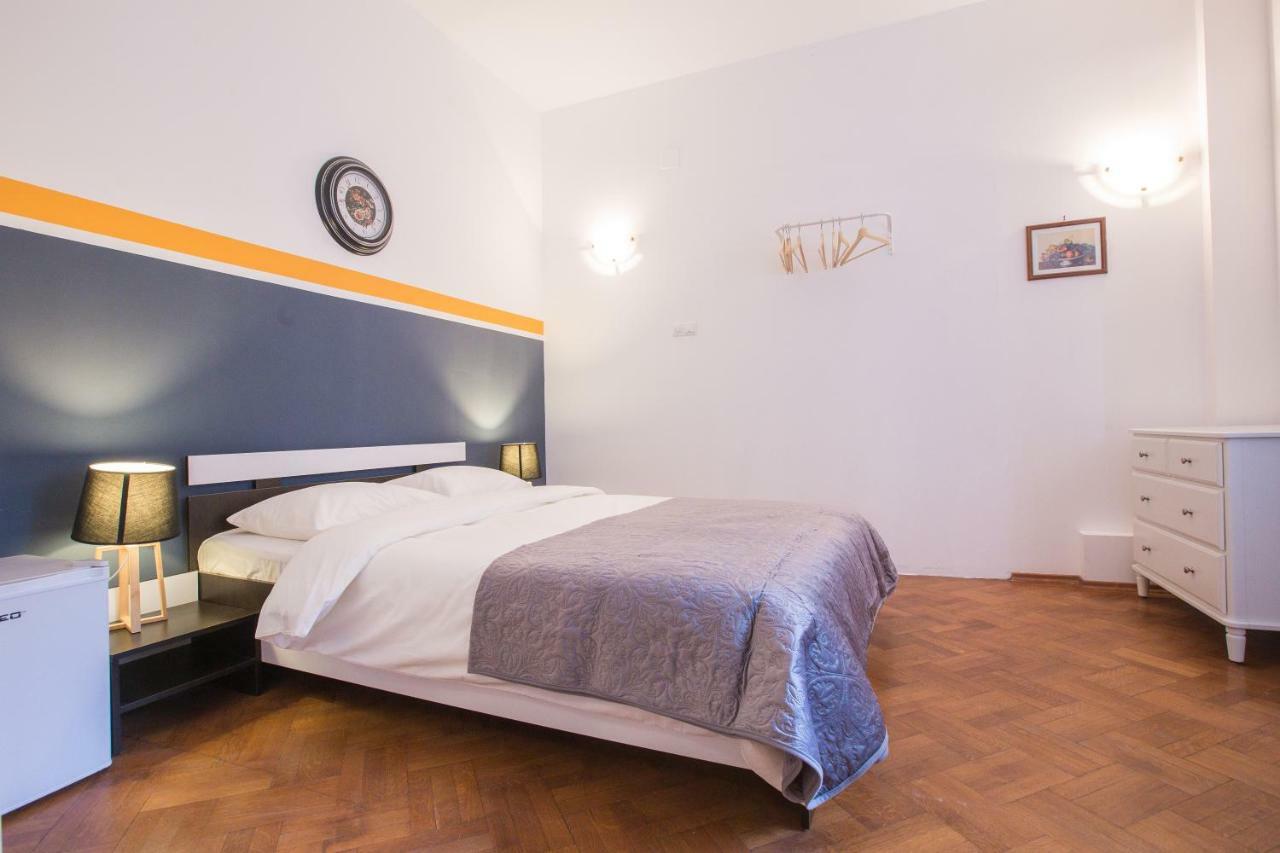 Color Apartments Nicolae Tonitza St Bükreş Dış mekan fotoğraf